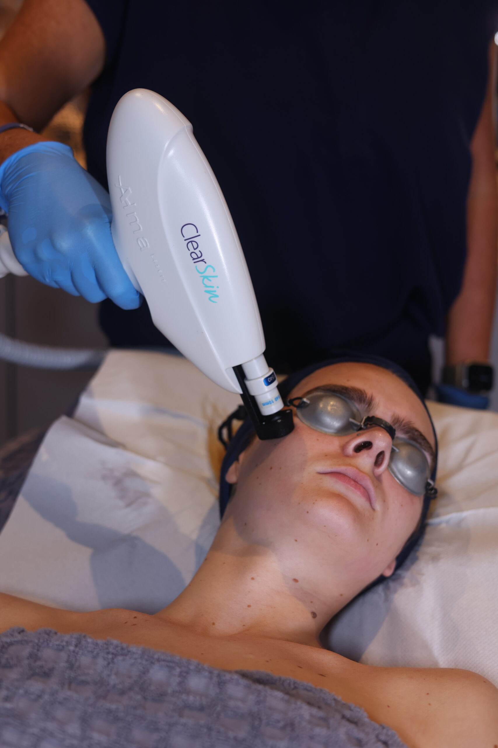 hydraclean facial using clearskin harmony